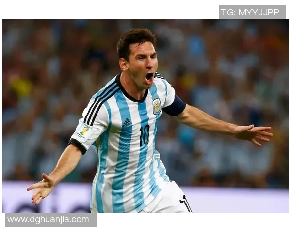 十大足球巨星精彩集锦瞬间 回顾足坛传奇球员的经典时刻 十大足球巨星精彩集锦瞬间 回顾足坛传奇球员的经典时刻